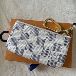 - Louis Vuitton Damier Azur key pouch